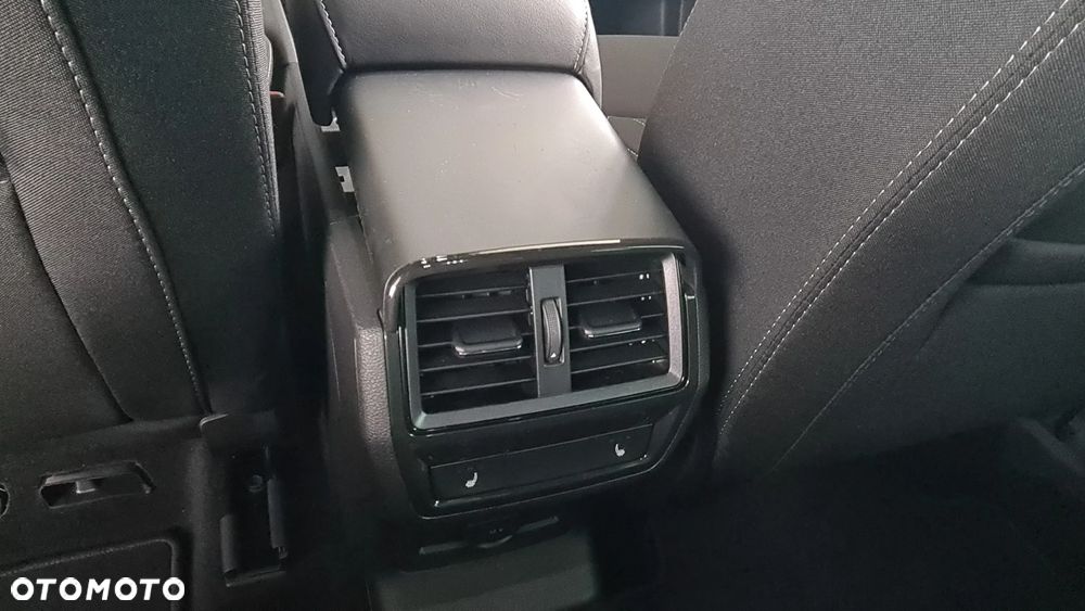 Skoda Karoq 1.5 TSI ACT Sportline DSG - 14