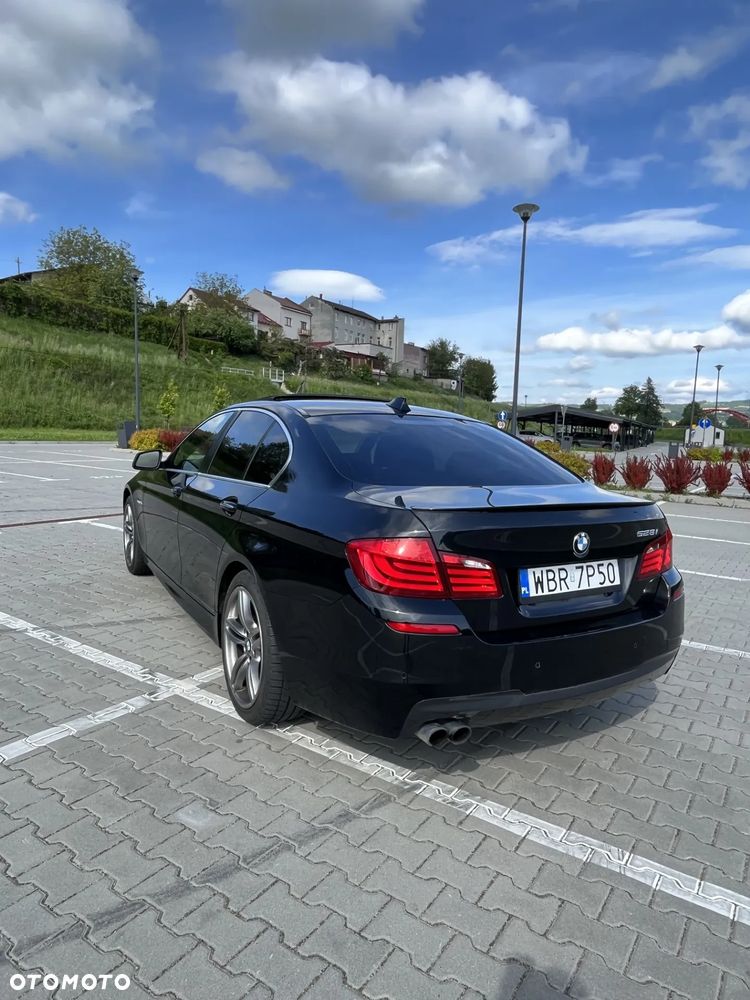 BMW Seria 5 528i - 13