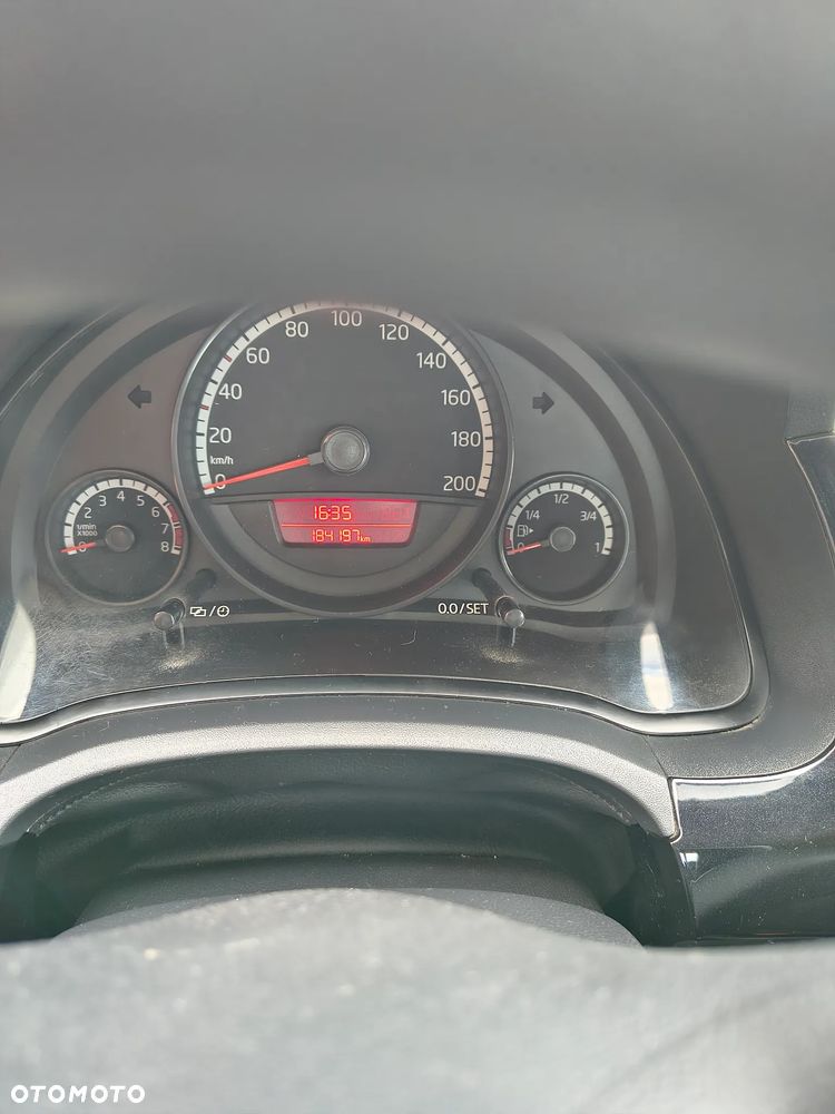 Volkswagen up! - 6