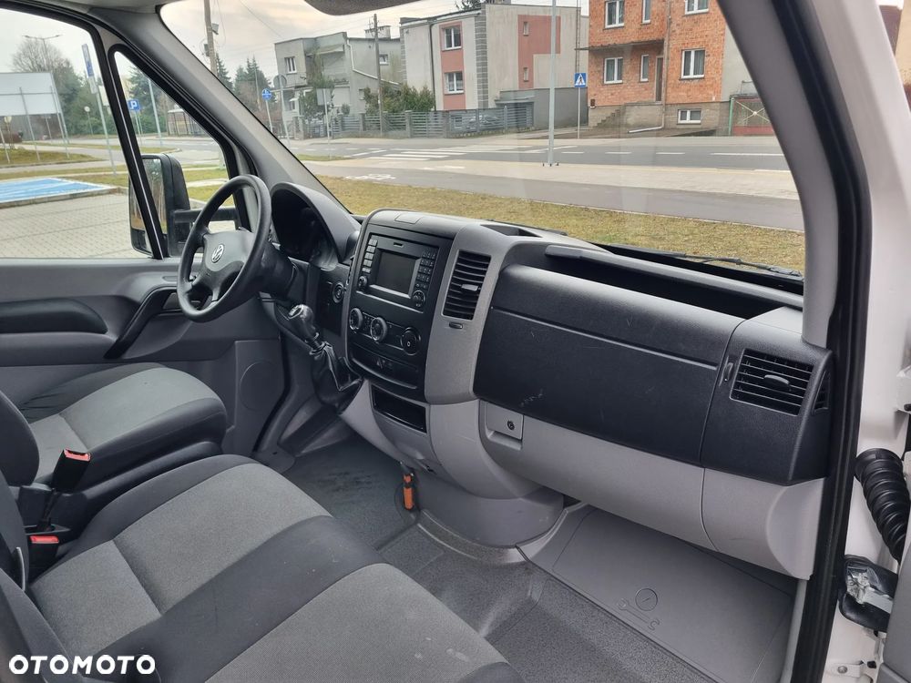 Volkswagen Crafter - 13