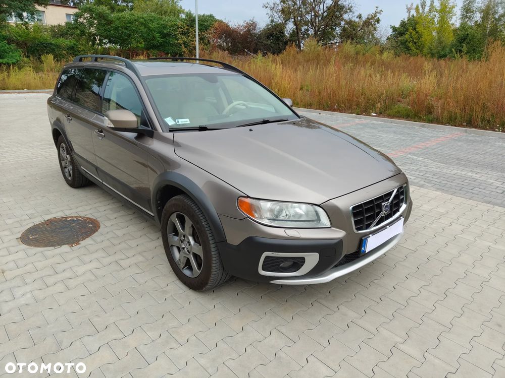 Volvo XC 70 - 1