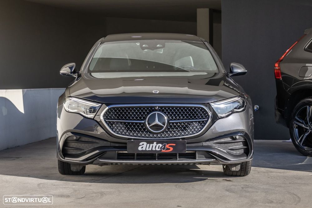 Mercedes-Benz E 300 - 4