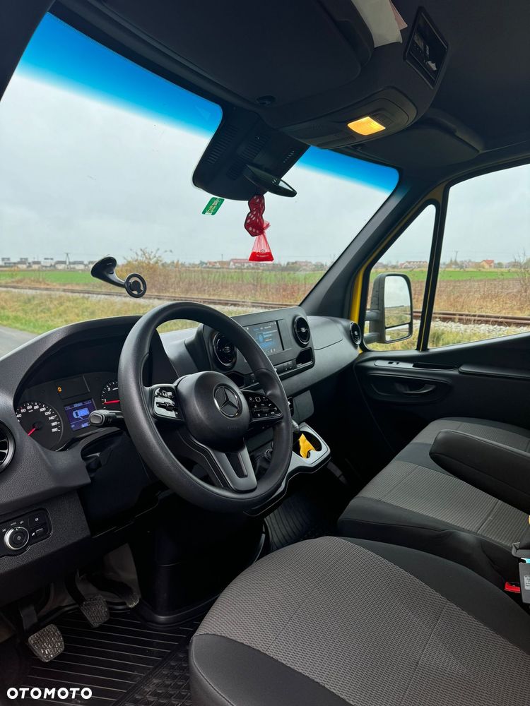 Mercedes-Benz SPRINTER - 8