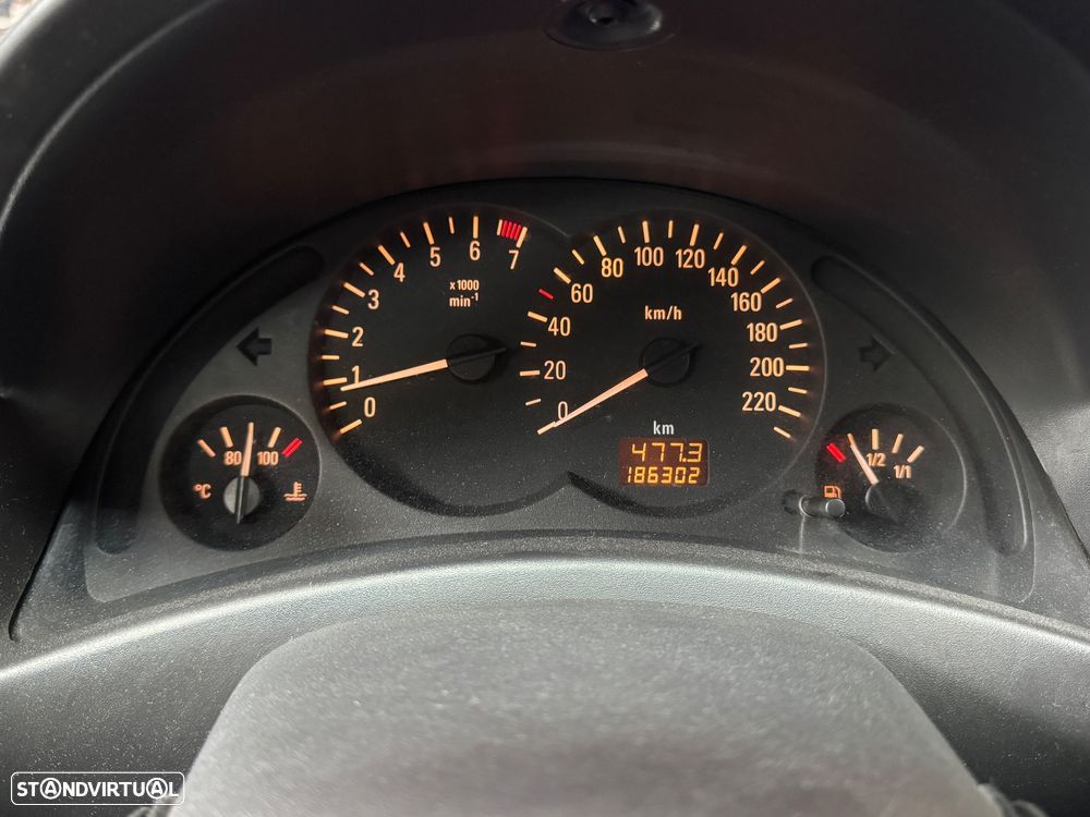 Opel Corsa 1.2 Twinport Cosmo - 24