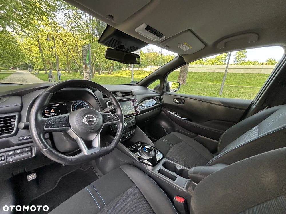 Nissan Leaf 40kWh N-Connecta - 6