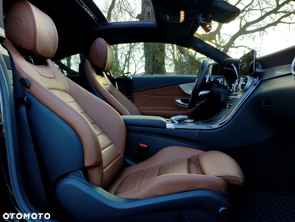 Mercedes-Benz Klasa C 300 d 9G-TRONIC AMG Line - 32