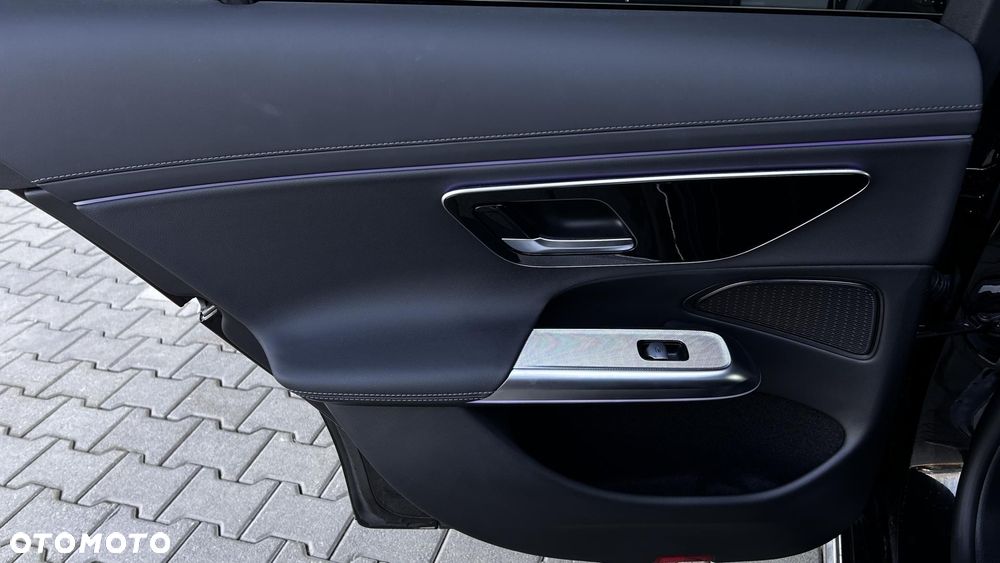 Mercedes-Benz Klasa E - 20