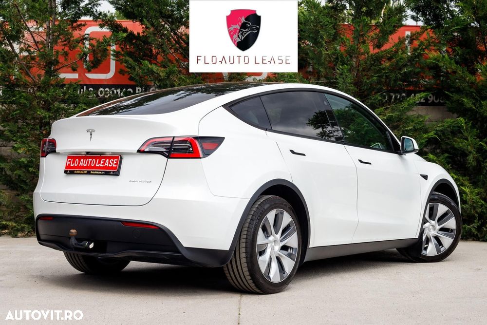 Tesla Model Y Long Range Dual Motor AWD - 5
