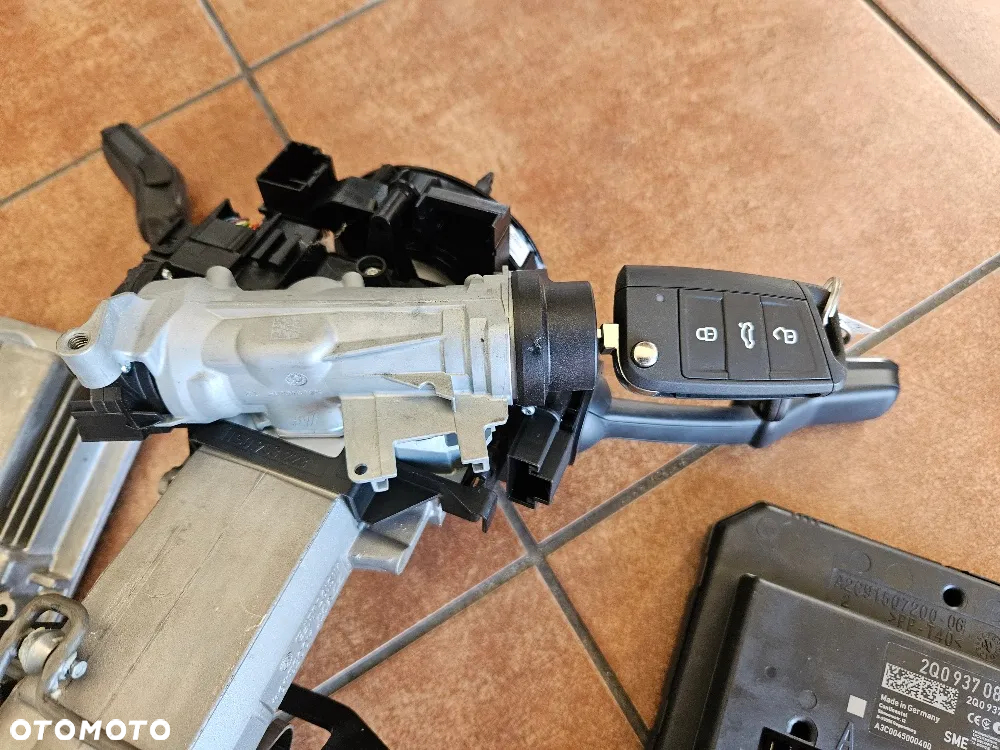 Skoda Kamiq 1.5 TFSI  150 koni Zestaw do odpalenia Komputer Licznik Komplet - 2