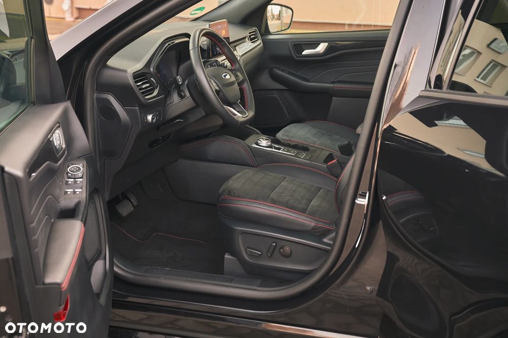 Ford Kuga 2.0 EcoBlue 4x4 ST-LINE X - 21