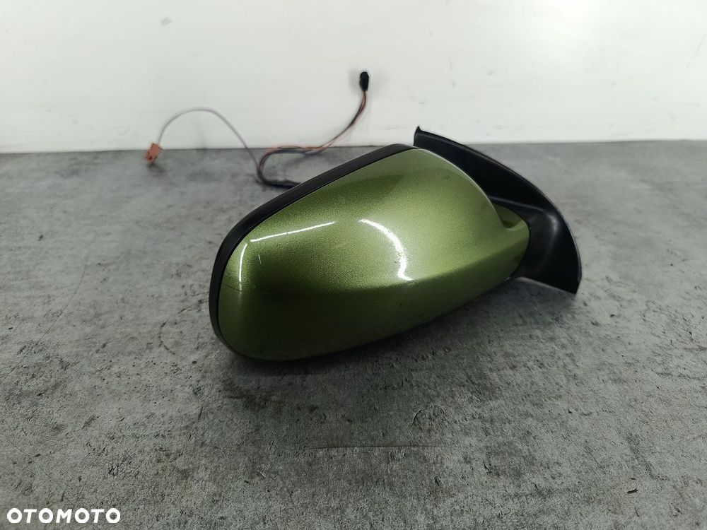 LUSTERKO PRAWE PEUGEOT 307 FL 96577215XT 1.6 HDI - 2