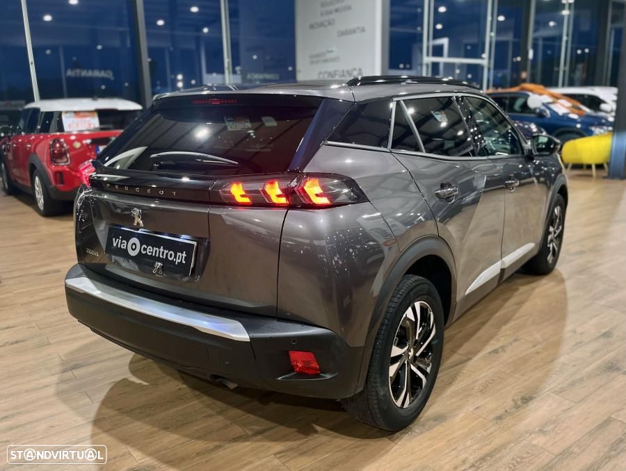 Peugeot 2008 1.2 PureTech Allure Pack - 4