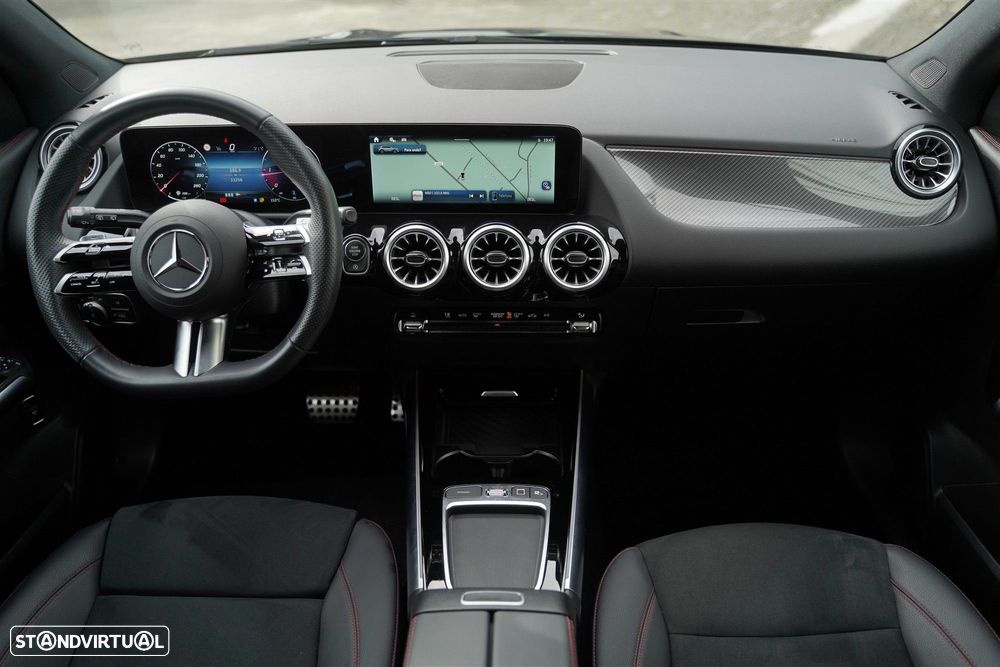 Mercedes-Benz GLA 180 d AMG Line - 17