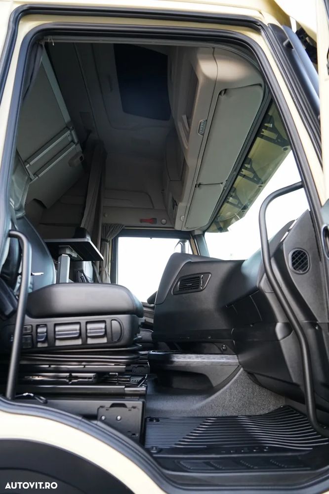 Iveco S-WAY / 570 / RETARDER / I-PARK COOL / FULL AIRMATIC / 100% ANVELOPE / JANTE DIN ALIAJ / PIELE / - 37