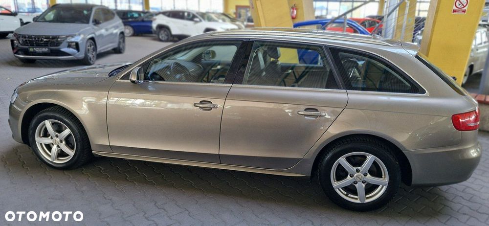 Audi A4 Avant - 6