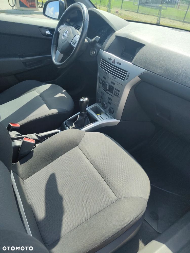 Opel Astra 1.6 - 12