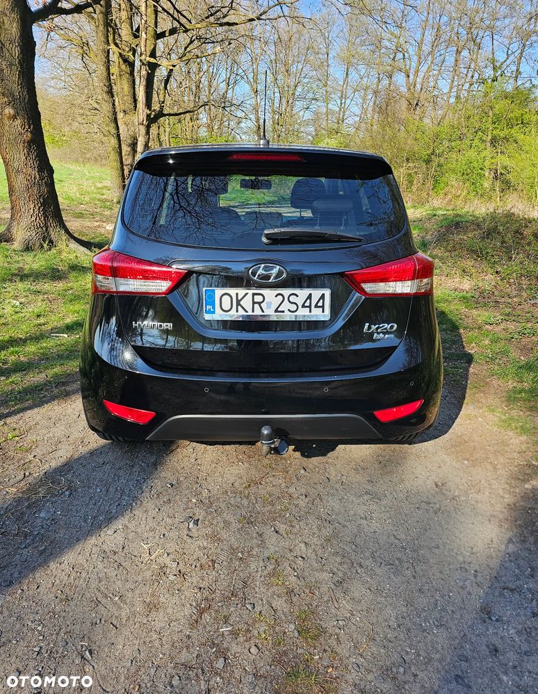 Hyundai ix20 1.6 blue Style - 12