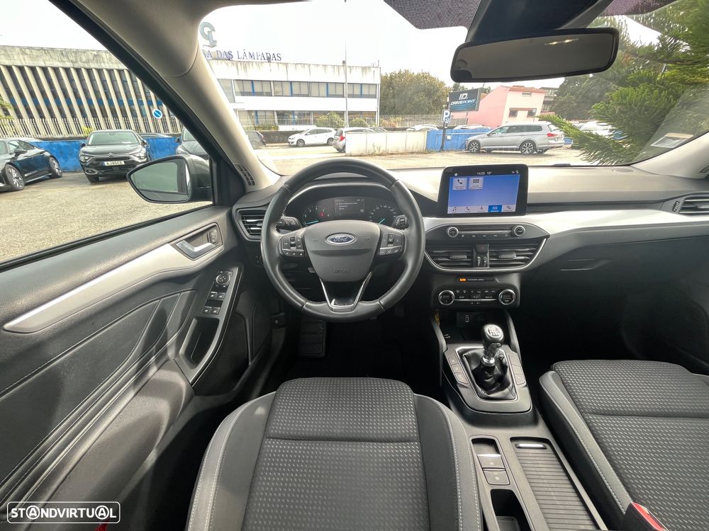 Ford Focus 1.0 EcoBoost Business - 52