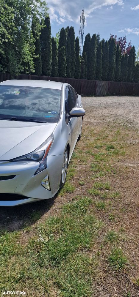 Toyota Prius (Hybrid) Sol - 3