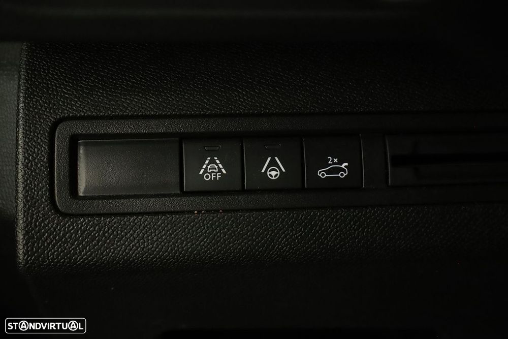 Peugeot 3008 1.2 Hybrid Allure e-DCS6 - 18