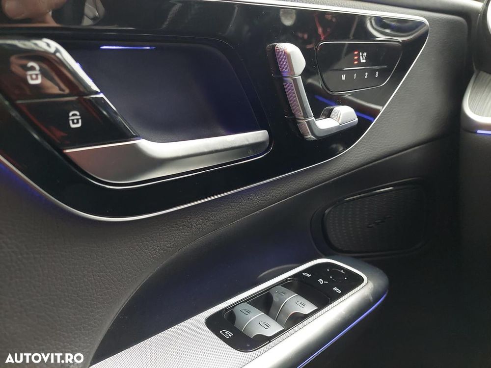 Mercedes-Benz GLC 300 e 4MATIC - 19