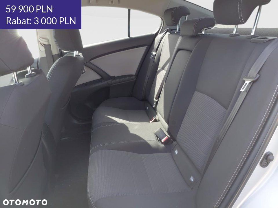 Toyota Avensis - 10
