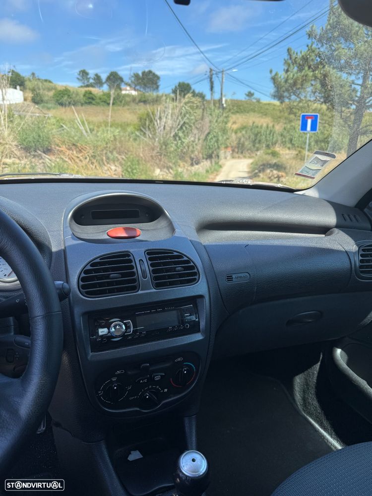 Peugeot 206 1.1 Color Line - 10