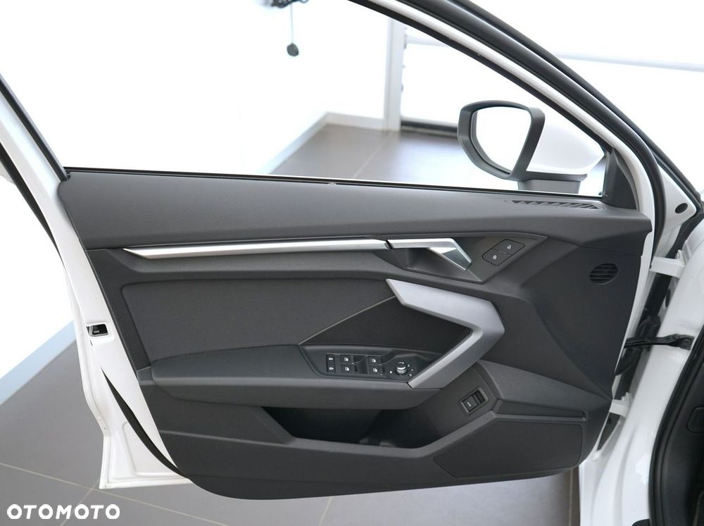 Audi A3 Sportback - 11