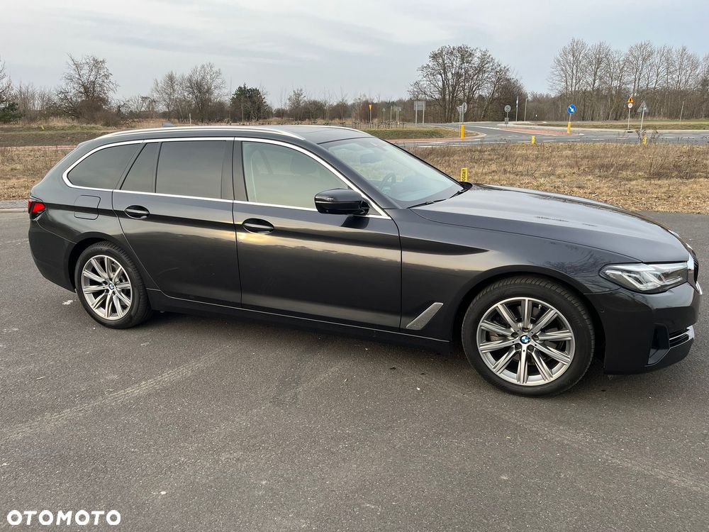 BMW Seria 5 520d Luxury Line sport - 13