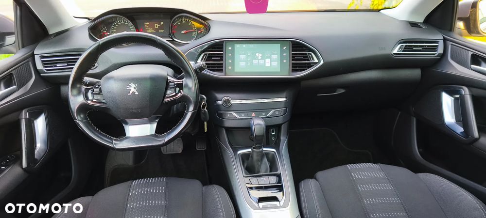 Peugeot 308 - 13