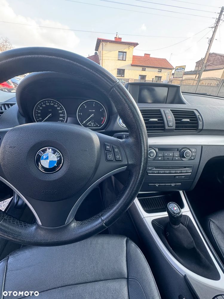 BMW Seria 1 120d DPF Edition Sport - 24