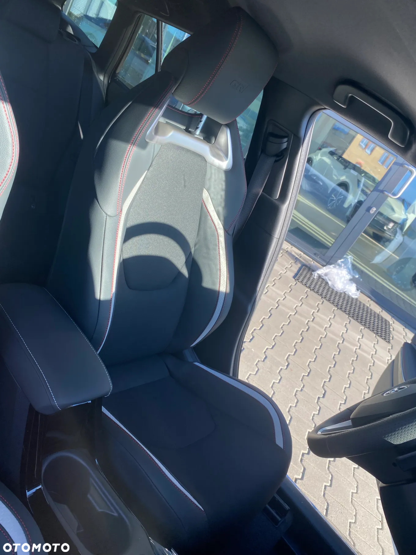 Toyota Corolla 2.0 Hybrid GR Sport - 4