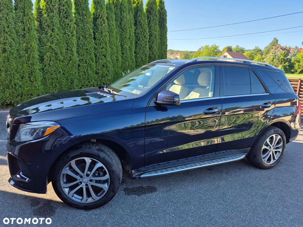 Mercedes-Benz GLE - 21