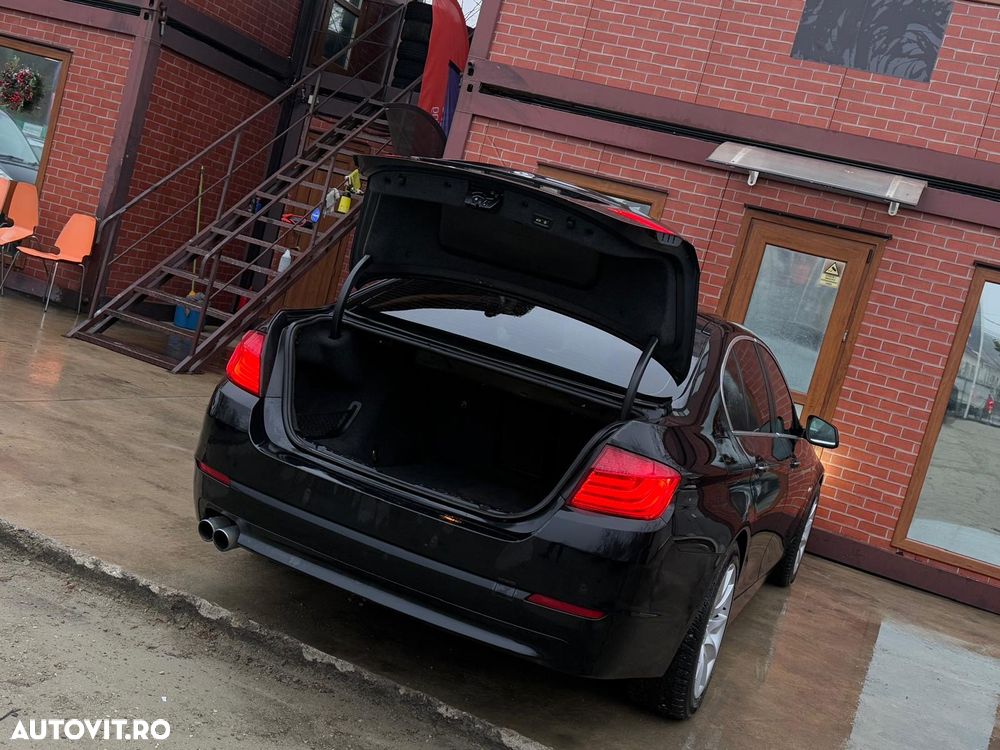 BMW Seria 5 - 36
