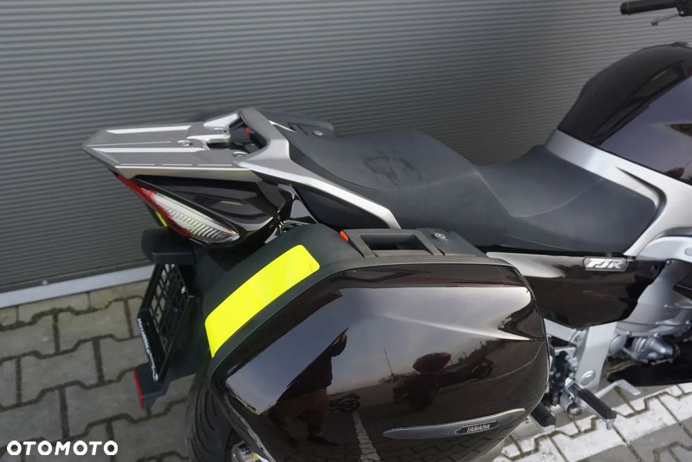 Yamaha FJR - 4