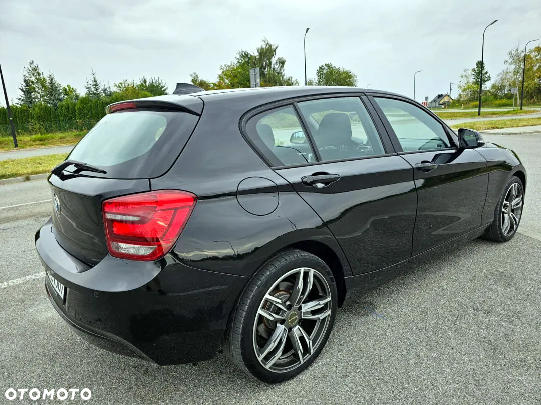 BMW Seria 1 114i - 12