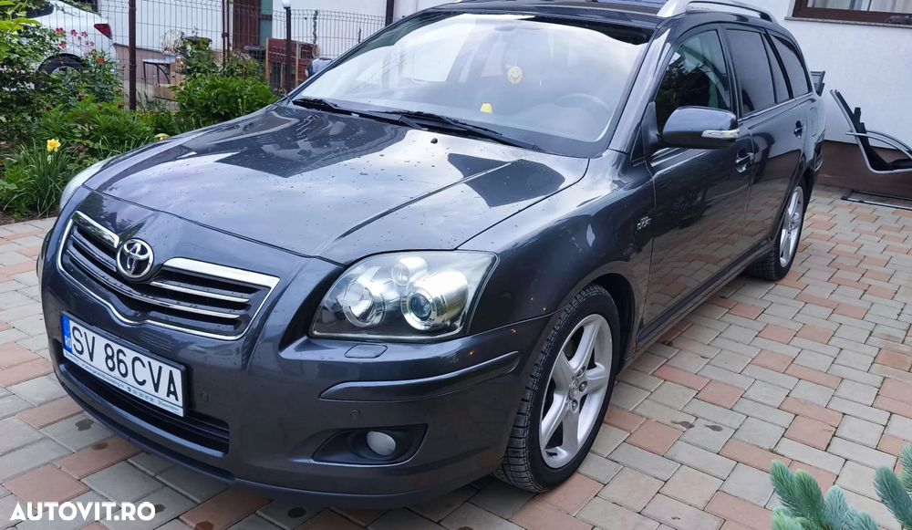 Toyota Avensis 2.2 D-CAT Executive - 1