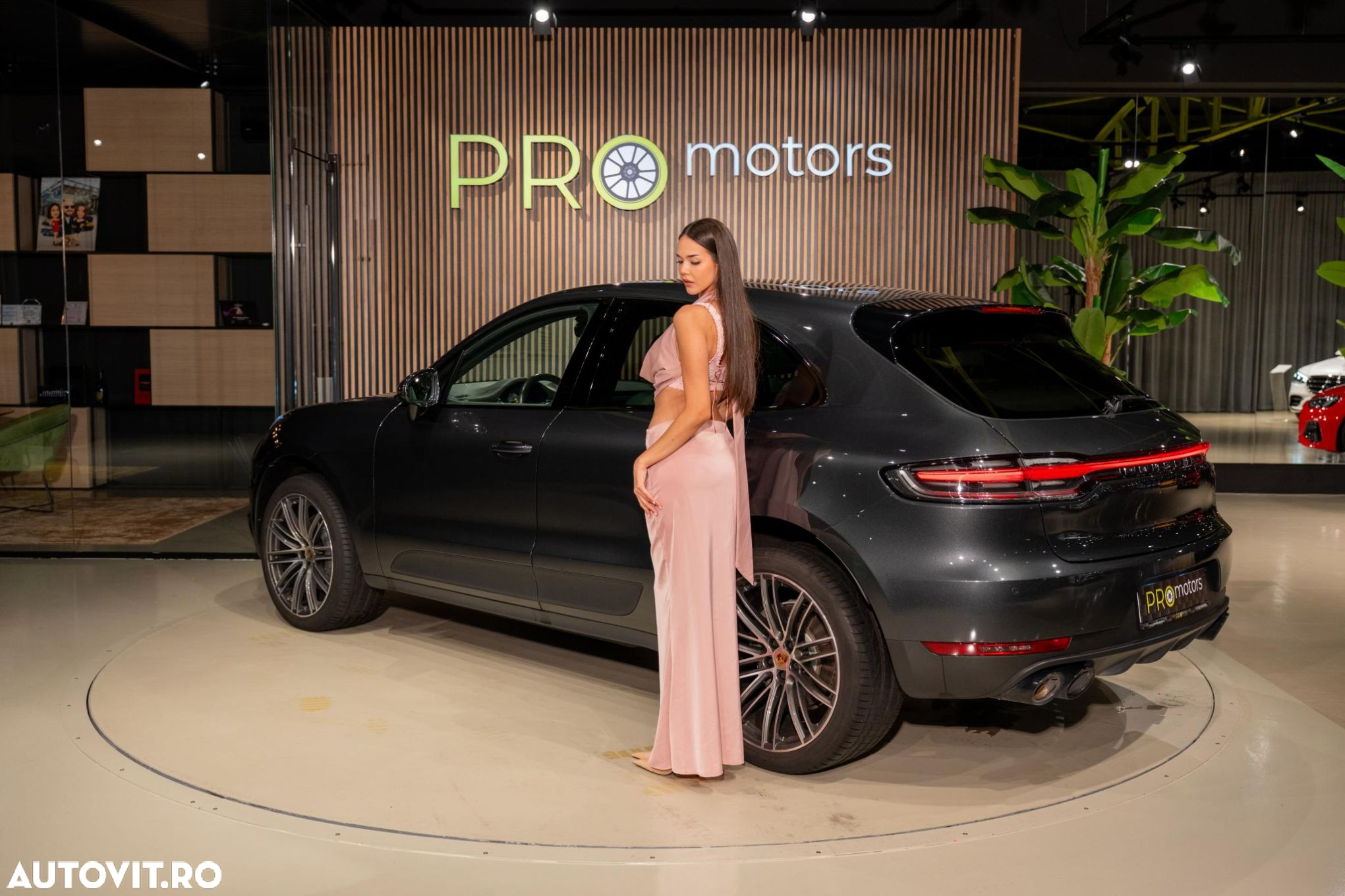 Porsche Macan - 3