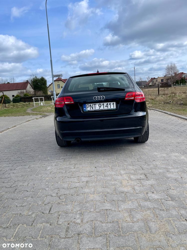 Audi A3 Sportback 1.6 TDI DPF Ambition - 6
