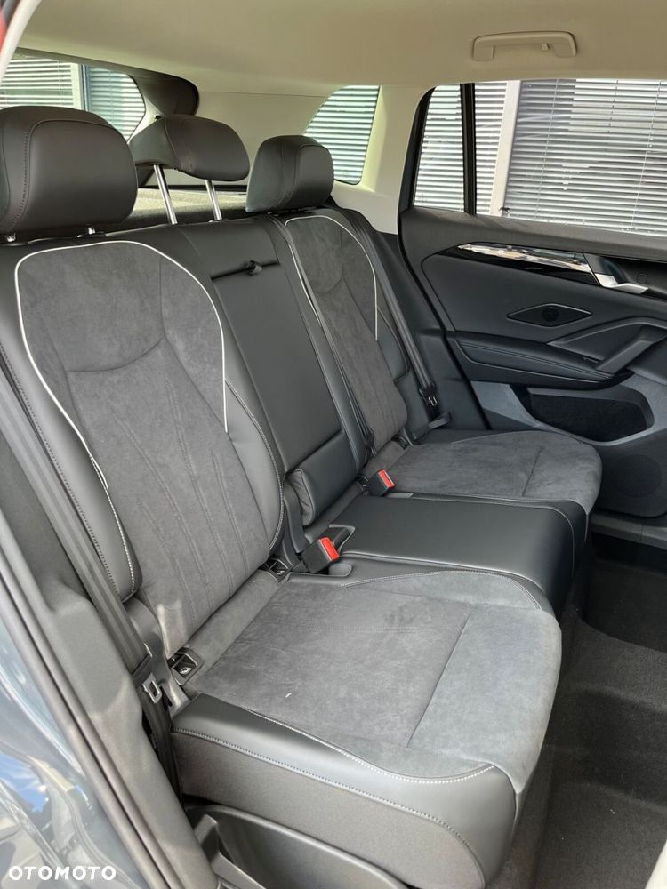 Volkswagen Tiguan - 10