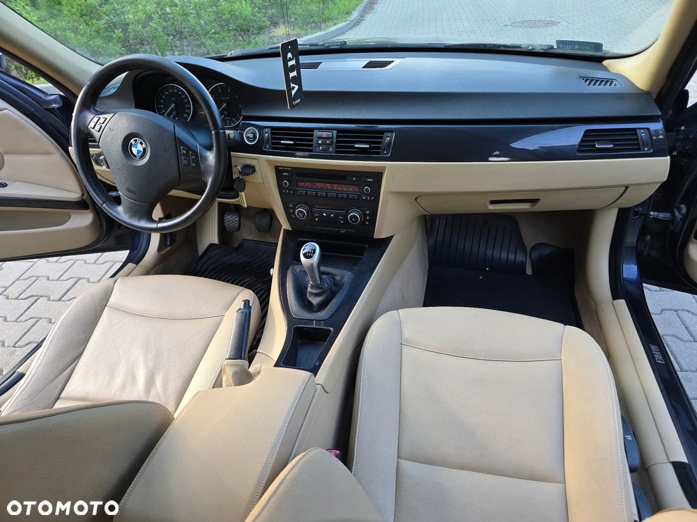 BMW Seria 3 - 17