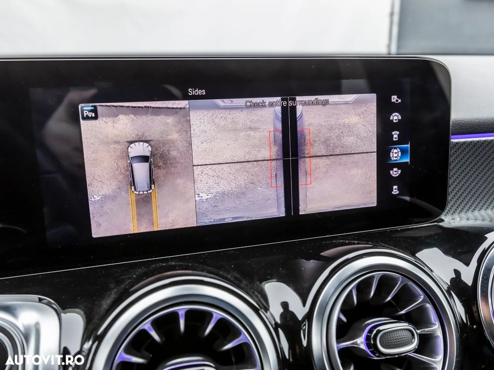 Mercedes-Benz GLB 200 4Matic 8G-DCT AMG Line - 34