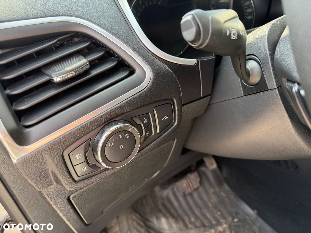 Ford S-Max 2.0 TDCi Titanium - 15