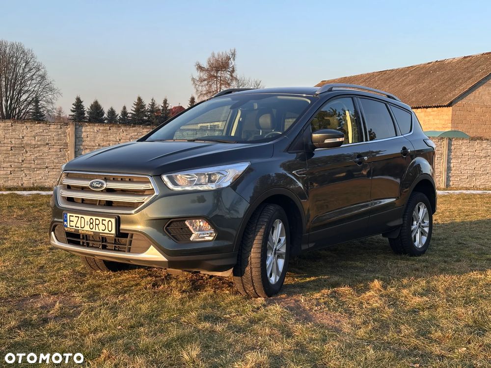 Ford Kuga 1.5 TDCi 2x4 Titanium - 8