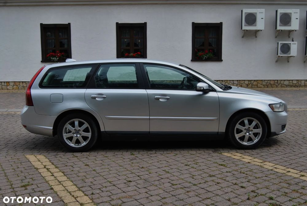 Volvo V50 1.6D Momentum - 14