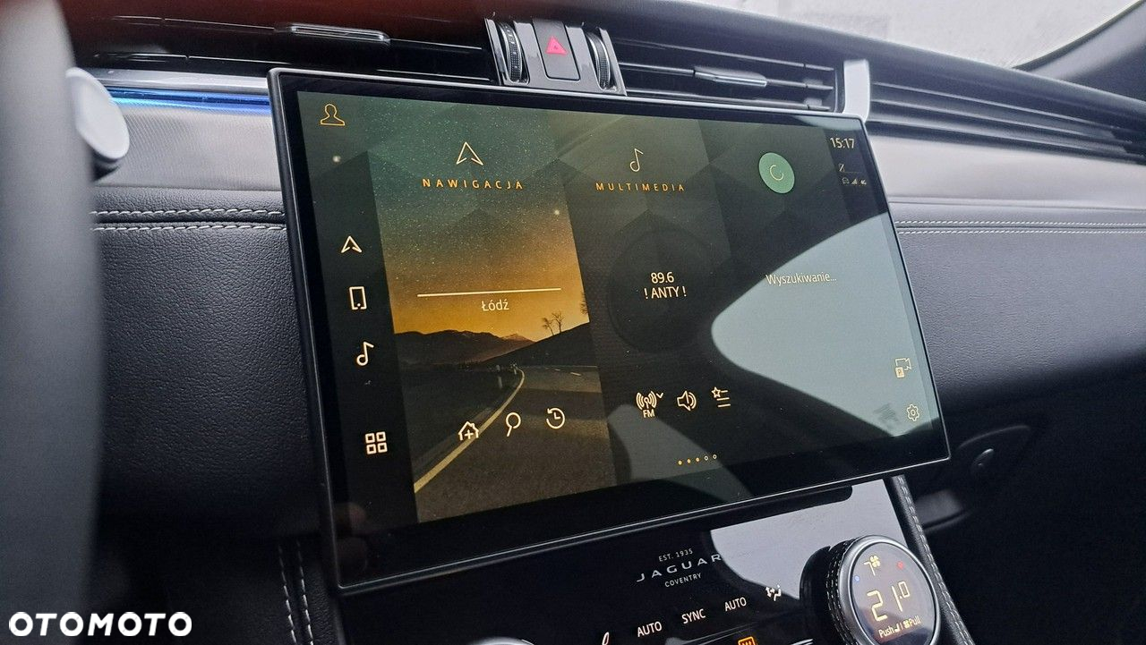 Jaguar F-Pace - 23