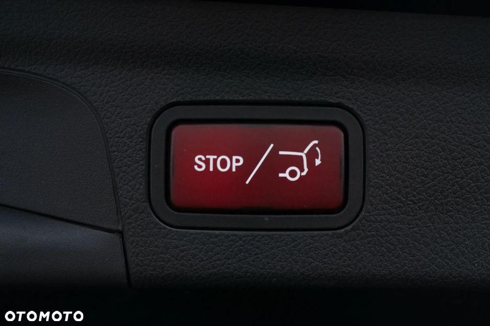 Mercedes-Benz GLE - 32