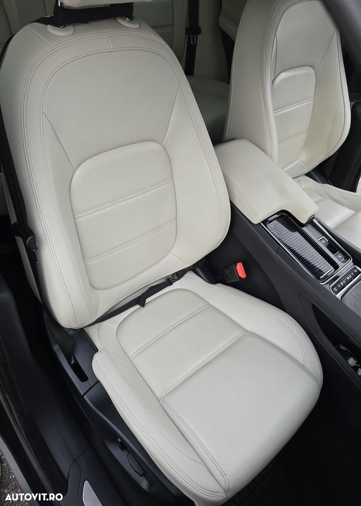 Jaguar F-Pace 20d RWD Prestige - 13