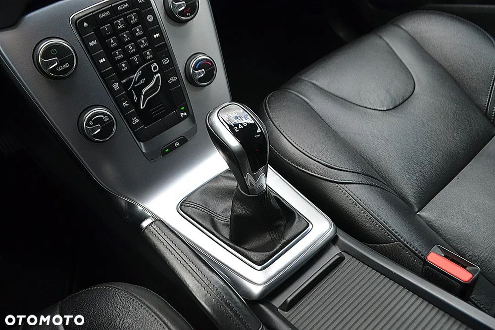 Volvo V40 D2 Inscription - 30