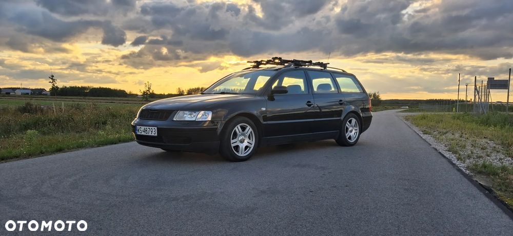 Volkswagen Passat 2.8 V6 4Motion Highline - 5
